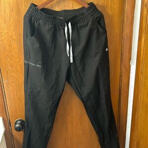 Black scrub pant